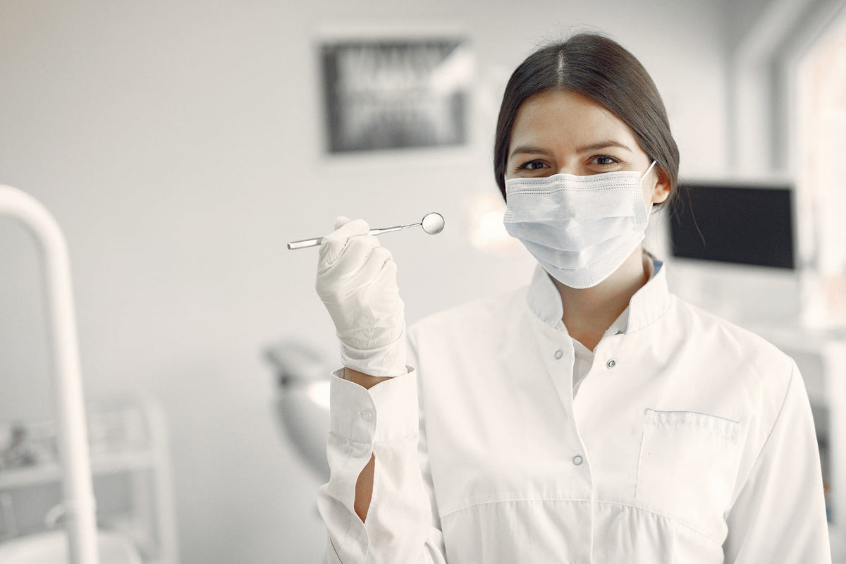 What Makes a Good Face Mask for Dental Staff? - Clinical Supply Company